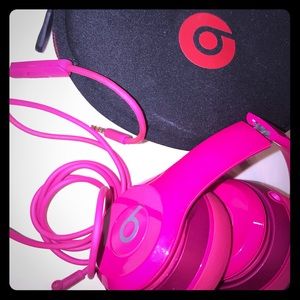 Very cute Hot pink Beats headphones 🎧
